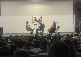Muzičko putovanje kroz vrijeme: učenici VIII razreda na koncertu Udruženja Barte